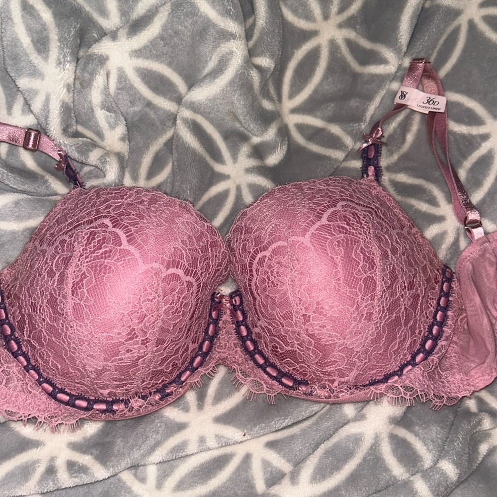Bra, size 36D